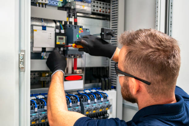 Best Affordable Electrician  in Bowling Green, FL